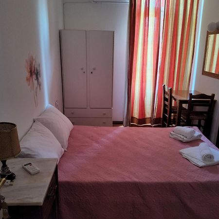 Ξενοδοχείο 'Παλλαδιον' Hotel 'Palladion' Edipszósz Kültér fotó