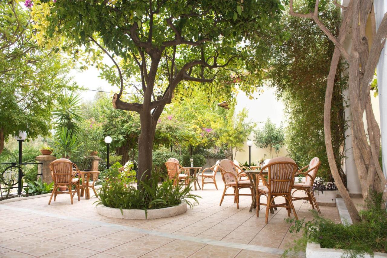 Ξενοδοχείο 'Παλλαδιον' Hotel 'Palladion' Edipszósz Kültér fotó